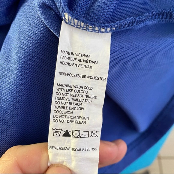 Izod Golf Women’s Polo Size Small- Blue, Polyester - Picture 6 of 6